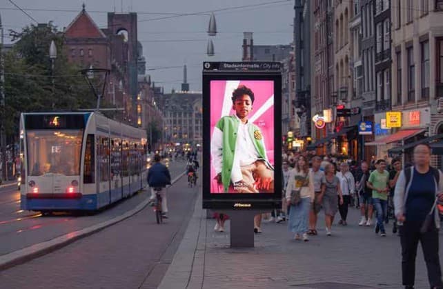 Billboard Örneği